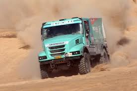 Dakar Rally met de Iveco van Gerard de Rooy